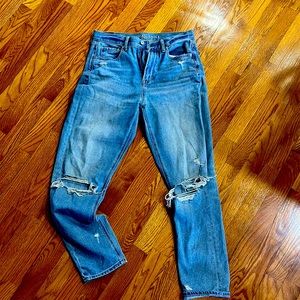American eagle mom jeans